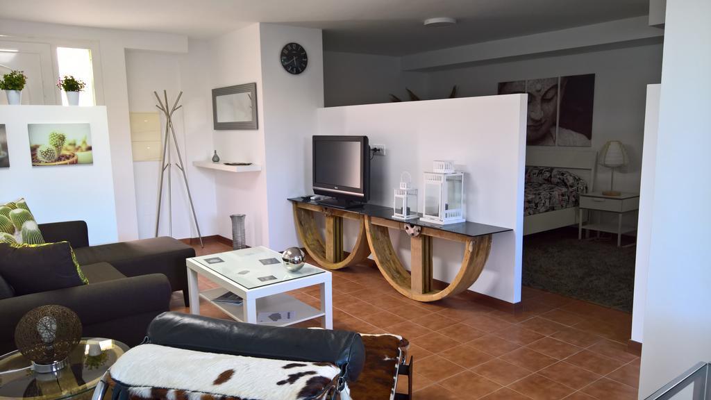 Loft Con Terraza Y Barbacoa Lejlighed Lumpiaque Eksteriør billede